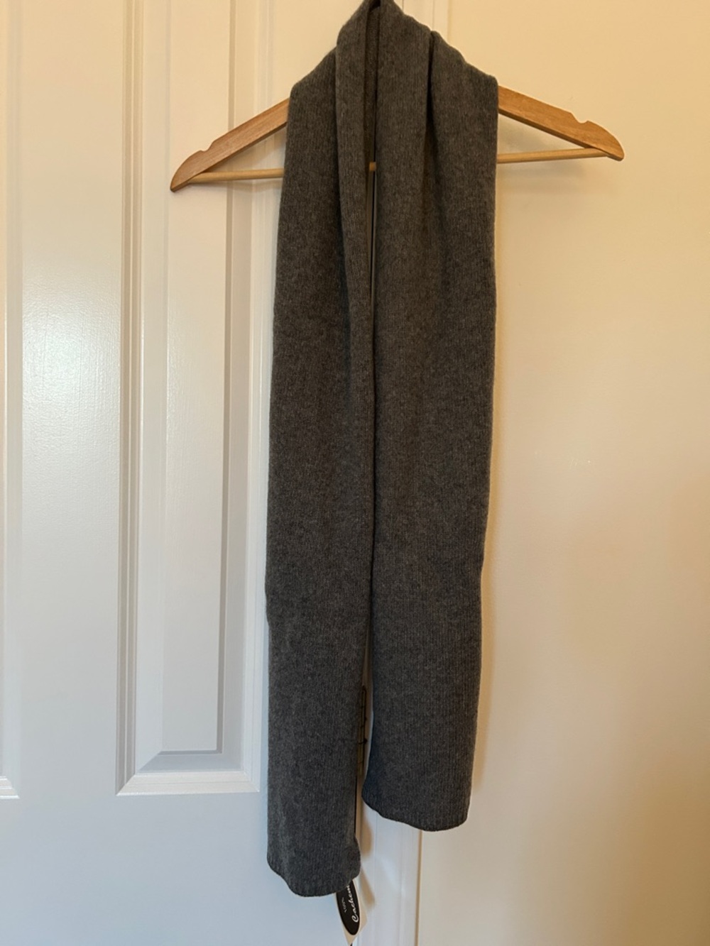 NWT Portolano Charcoal Grey Cashmere Scarf